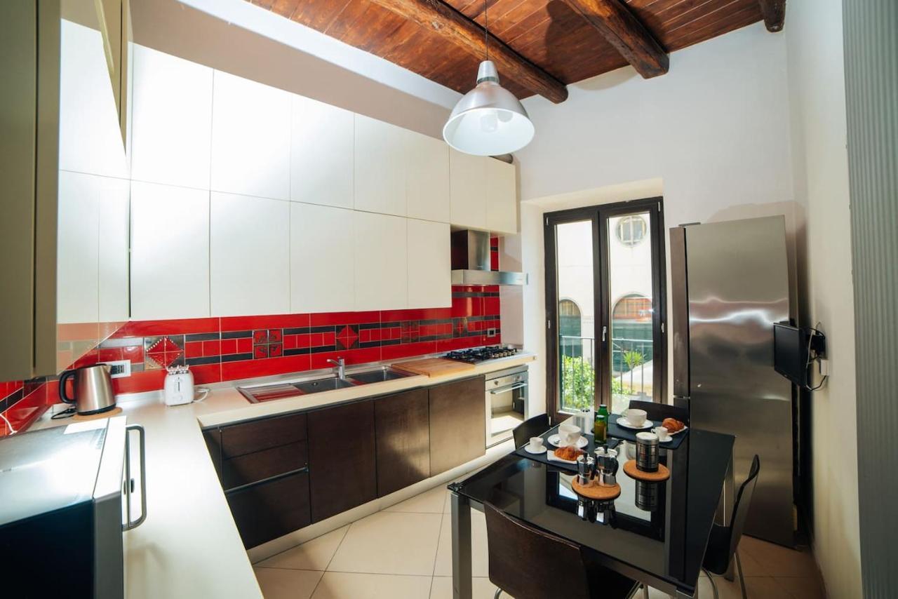 Domus Gisulfo Apartment Salerno Ngoại thất bức ảnh